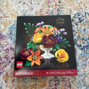 LEGO Botanicals Flower Arrangement - Multicolor Blooms